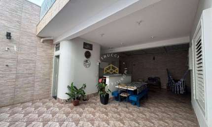 Casa com 3 dormitórios para alugar, 250 m² por R$ 6.000,00/mês - Jardim Europa - Valinhos/SP
