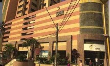 Sala Comercial à venda no Edifício Tower Shopping, centro em Londrina, com área útil de 43 m² com copa, banheiro. Segurança interna. Em ótima localiza