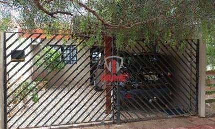 Casa à venda no Jardim Montecatini em Londrina.                                         2 Quartos, sendo um Suíte 1 Banheiro Social 1 Banheiro Área Go
