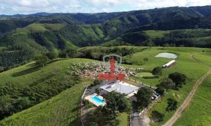 Fazenda à venda para Pecuária em Reserva no Paraná. Com 133 alqueires. Casa de sede com piscina, mangueira nova, 8 km do asfalto.