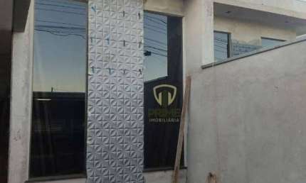 Casa à Venda no jardim Acapulco em Londrina. Casa geminada com sala e cozinha integrados, 3 dormitórios, 1 suíte, 1 banheiro social, 2 vagas de garage