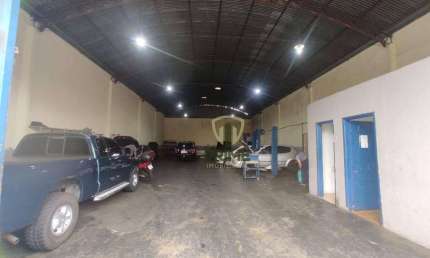 Barracão à venda no Jardim Piza em Londrina. Localização privilegiada em avenida principal, com escritório, 3 vagas de garagem espaço para caminhão e