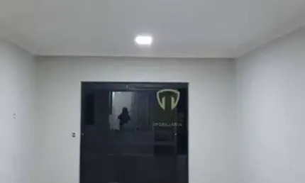 Apartamento à venda no Edifício Residencial Montese no Jardim Higienópolis em Londrina. Apartamento recém reformado, completo de armários na cozinha,