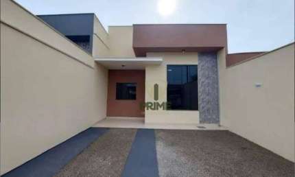Casa à venda no Jardim Michael Licha na região Norte de Londrina.  Casa geminada com 3 dormitórios sendo 1 suíte,  2 banheiros, sala com pé direito al