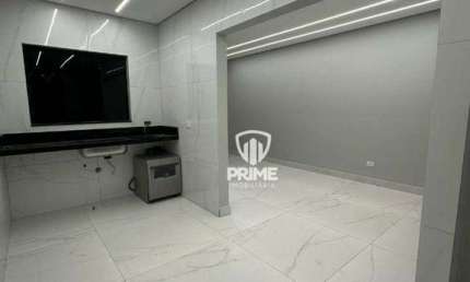 Casa à venda no Bairro Montecatini em Londrina. Casa Geminada Impecável com 75m, com 3 quartos e 1 suíte, acabamento alto padrão.