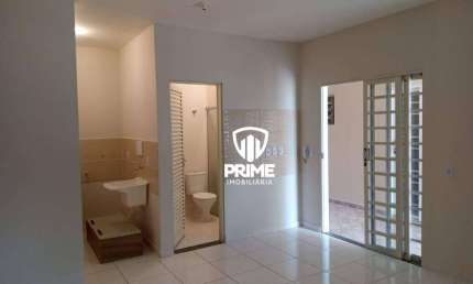 Kitnet com 1 quarto, sala , cozinha, banheiro com box Blindex, 1 vaga de garagem.