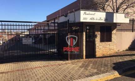 Sobrado com 3 dormitórios para alugar, 140 m² por R$ 2.260,00/mês - Conjunto Habitacional Santiago II - Londrina/PR