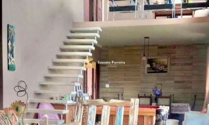Sobrado de Condomínio com 3 dorms, Freitas, São José dos Campos - R$ 960 mil, Cod: 69861077