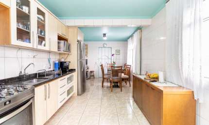 Casa com 3 quartos à venda na Rua Joaquim Simões, 256, Pinheirinho, Curitiba, 98 m2 por R$ 891.000