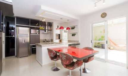 Casa com 4 quartos à venda na Rua Itacolomi, 1290, Portão, Curitiba por R$ 990.000
