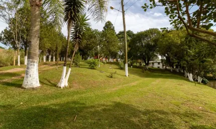 Chácara / sítio com 2 quartos à venda na Hermes Candido de Sa, 115, Faxina, São José dos Pinhais por R$ 995.000