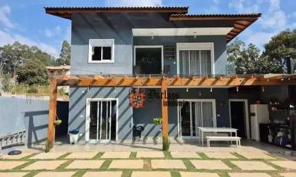 Sobrado com 3 dormitórios à venda, 200 m² por R$ 1.280.000,00 - Bosque dos Eucalíptos - Atibaia/SP