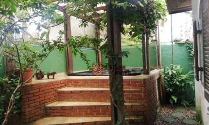 Casa com 4 dormitórios à venda, 160 m² por R$ 1.000.000 - Balneário Praia do Pernambuco - Guarujá/SP