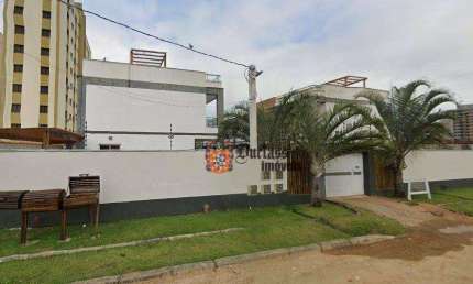 Sobrado triplex com 2 suítes à venda, 199 m² por R$ 675.000 - Massaguaçu - Caraguatatuba/SP