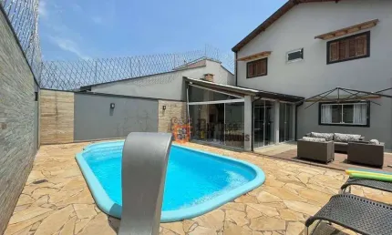 Sobrado com 3 dormitórios à venda, 180 m² por R$ 1.030.000 - Jardim Hípica Pinheiro - Taubaté/SP