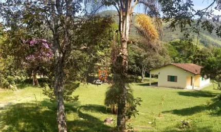 Chácara com 2 dormitórios à venda, 5000 m² por R$ 580.000,00 - Salto Do Meio - Extrema/MG