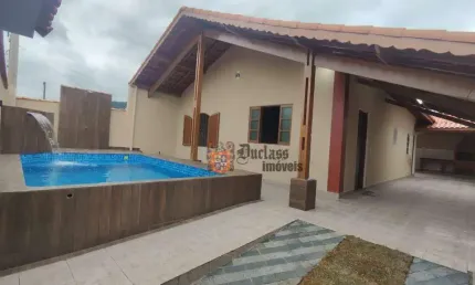 Casa com 3 dormitórios à venda, 109 m² por R$ 395.000 - Vera Cruz - Mongaguá/SP