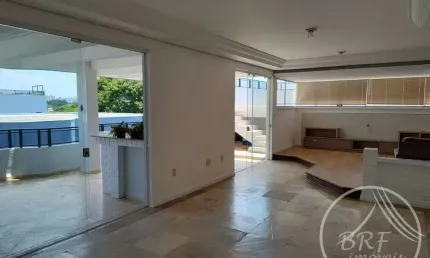 Vendo Cobertura em Estreito Fpolis SC, três Dormitórios/suíte/piscina