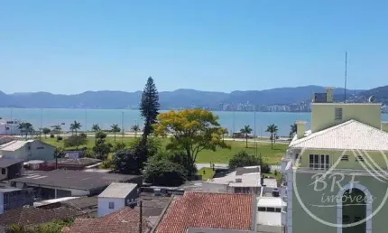 Vendo Espetacular apartamento em Balneário Estreito Florianópolis SC de três dormitórios sol da manha e vista mar de todas as peças