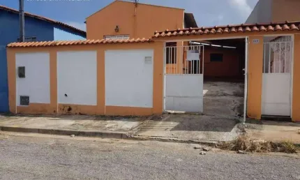 Casa com 2 quartos à venda na Rua Manoel Antônio Salgado, 100, Vila Guimarães, Sorocaba