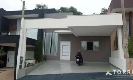 Linda Casa à venda no Condomínio Horto Florestal Villagio, em Sorocaba/SP