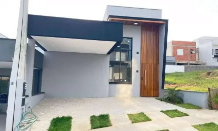 Linda Casa à venda no Condomínio Horto Florestal Villagio, em Sorocaba/SP