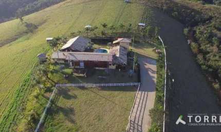 Fazenda à venda na Avenida dos Eucaliptos, Centro, Pindamonhangaba