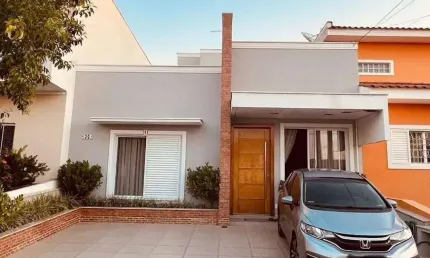 Linda Casa à venda no Condomínio Horto Florestal I em, Sorocaba/SP