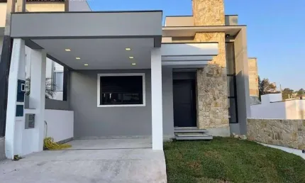 Excelente Casa à venda no Condomínio Horto Florestal Villagio em, Sorocaba/SP
