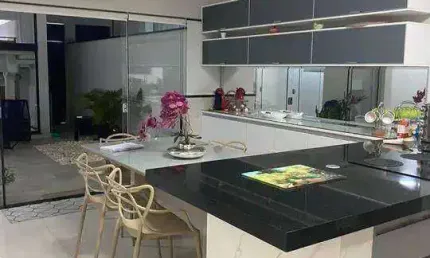 Sobrado com 3 dormitórios à venda, 180 m² por R$ 900.000,00 - Jardim Emília - Sorocaba/SP