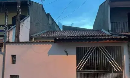 Casa à venda no Bairro Jardim São Guilherme em, Sorocaba/SP