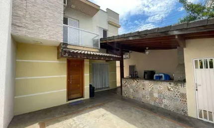 Sobrado à venda no Bairro Jardim Pagliato, em Sorocaba/SP.