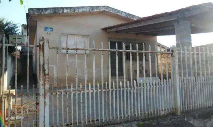 Casa à venda no Bairro Jardim São Carlos, em Salto de Pirapora/SP