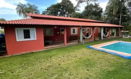 Chácara à venda no Recanto Gran Ville, em Araçoiaba da Serra/SP.