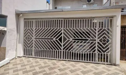 Imóvel com três casas independentes.Ideal para Morar ou Alugar à venda no Bairro Jardim Francini em, Sorocaba/SP