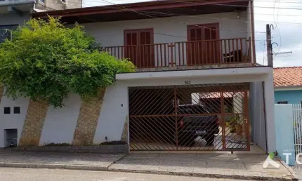 Casa à venda no Bairro Parque das Laranjeiras, em Sorocaba/SP.