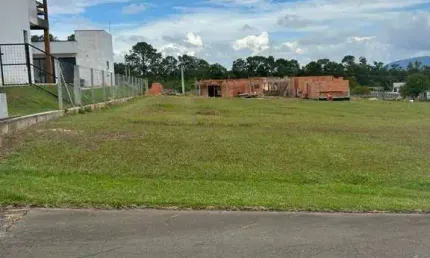 Terreno á venda no Condomínio Residencial Dacha em Sorocaba/SP