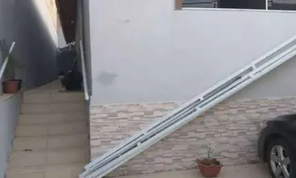 Casa com 3 quartos para alugar na Rua Antônio Petarnela, 100, Vila Barão, Sorocaba
