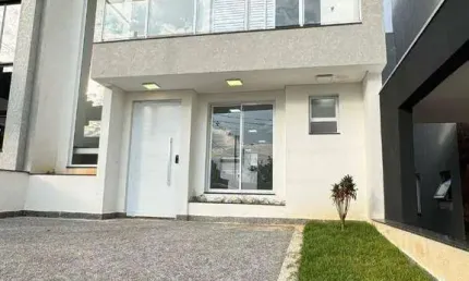 Casa á venda no Condomínio Horto Florestal Villagio em Sorocaba/SP
