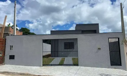 Casa com 2 Quartos à venda, no Centro, em Araçoiaba - SP