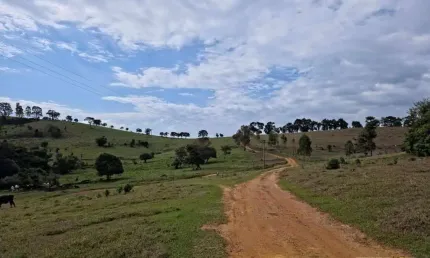 Chácara / sítio à venda na Estrada Pardinho X Botucatu, 5454, Centro, Botucatu