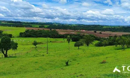 Chácara / sítio com 2 quartos à venda na Rua Maria Do Bom Sucesso De Proença Moraes, 435, Jardim Marabá, Itapetininga