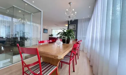 Excelente cobertura duplex no bairro costa e silva.