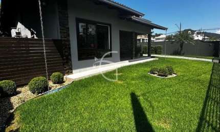 Casa com 4 quartos à venda no Saguaçu, Joinville 