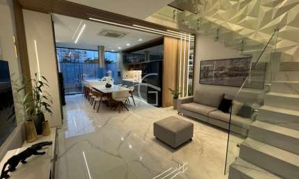 Casa com 3 quartos à venda no Santo Antônio, Joinville  por R$ 1.780.000