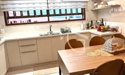 Casa à venda no bairro anita garibaldi, por r$ 1.490.000.