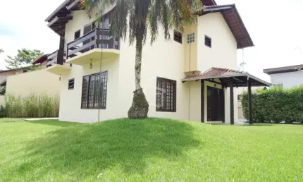 Casa com 4 quartos à venda no América, Joinville 