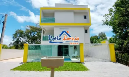 Casa à venda na Rua Canadá, 2069, Atami, Pontal do Paraná