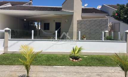 Casa com 2 quartos para alugar na Rua Suíça, 2314, Atami, Pontal do Paraná