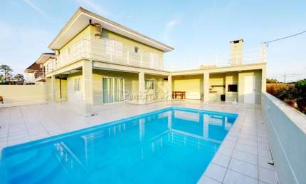 Casa com 3 quartos para alugar na Rua Avenida Brasil, Atami, Pontal do Paraná